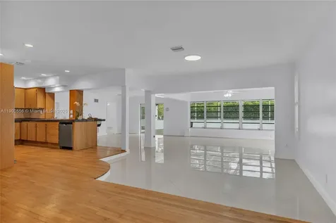 195 NW 103rd Street Miami Shores FL 33150