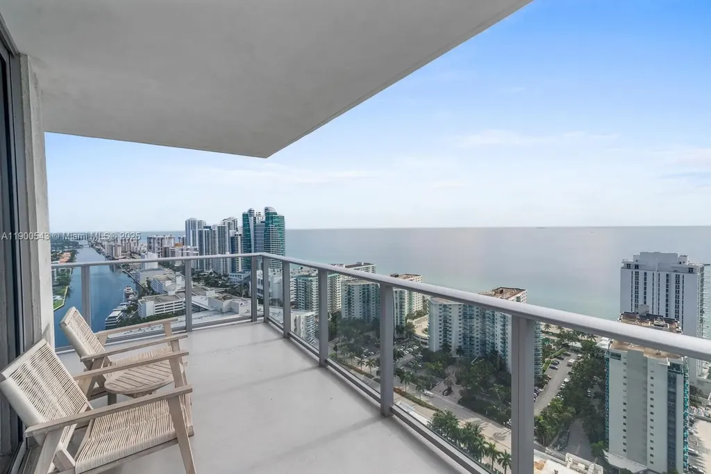 4010 S Ocean Drive Hollywood FL 33019