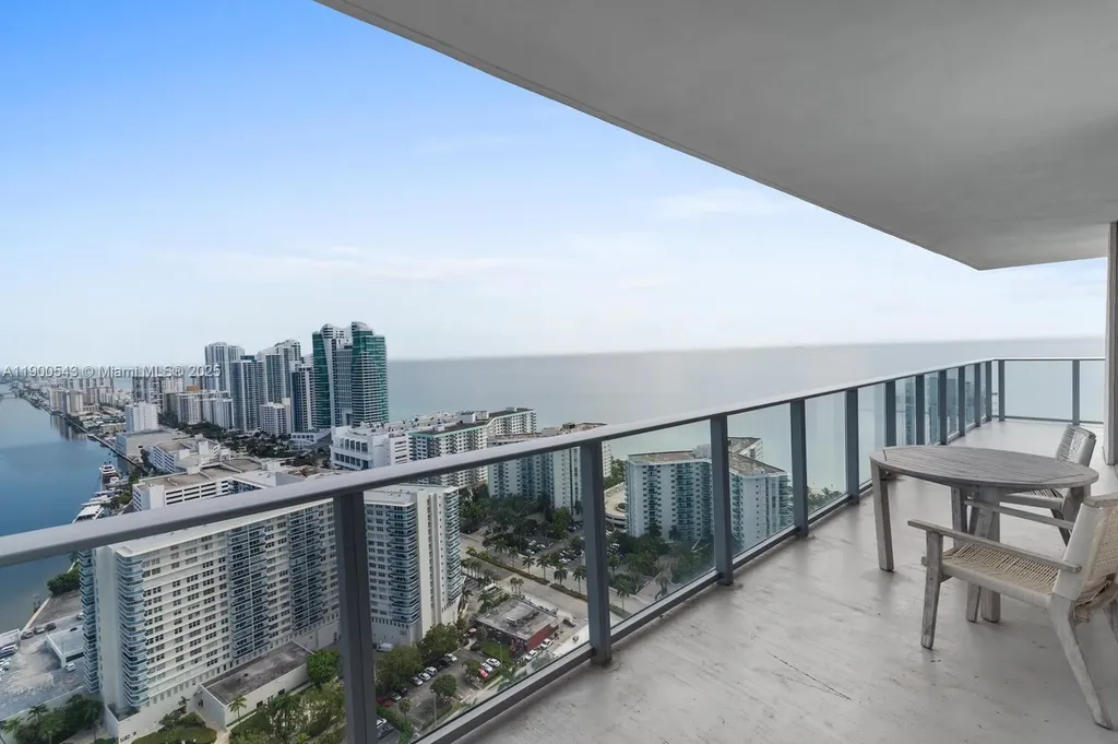 4010 S Ocean Drive Hollywood FL 33019