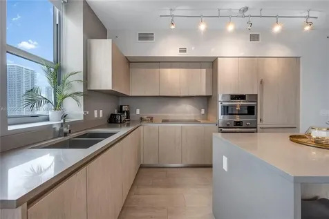 4010 S Ocean Drive Hollywood FL 33019