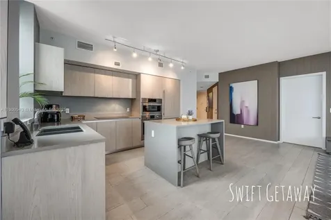 4010 S Ocean Drive Hollywood FL 33019