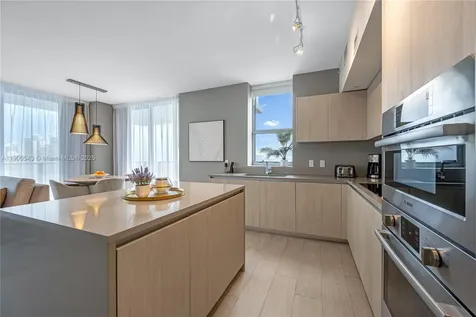 4010 S Ocean Drive Hollywood FL 33019