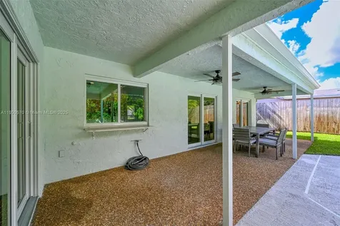 635 NE 15th Place Boynton Beach FL 33435