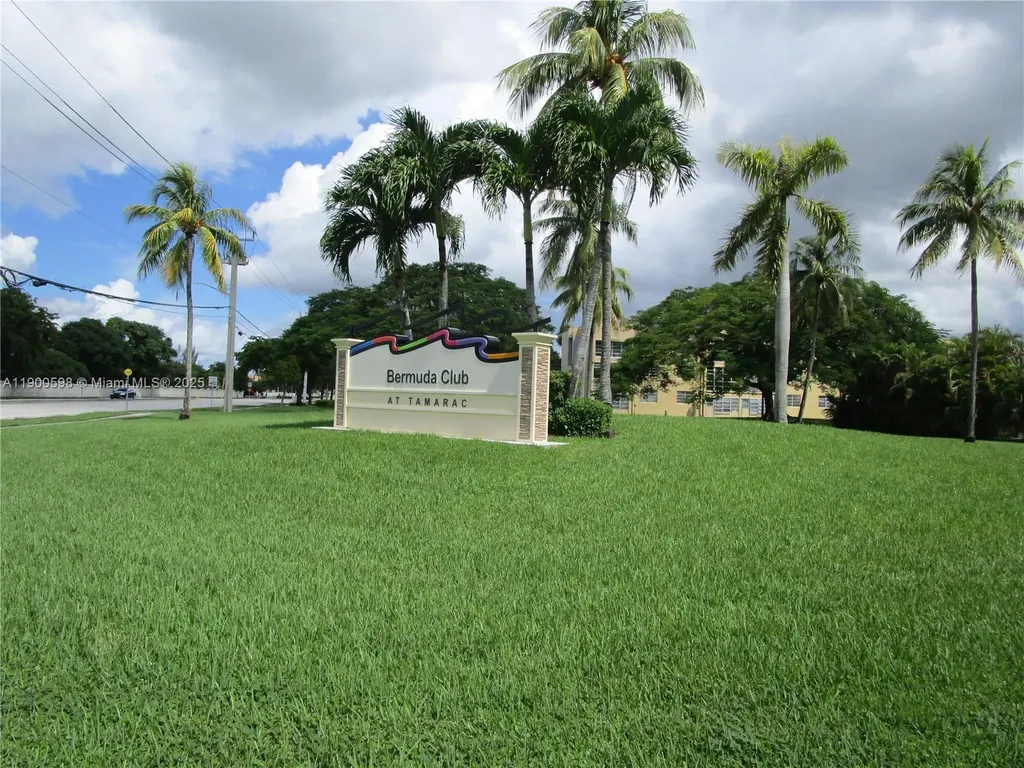5940 NW 64 Th Avenue Tamarac FL 33319