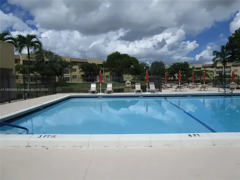 5940 NW 64 Th Avenue Tamarac FL 33319