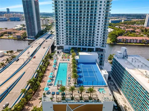 4010 S Ocean Drive Hollywood FL 33019