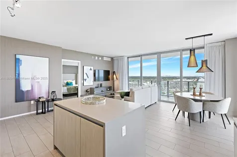 4010 S Ocean Drive Hollywood FL 33019