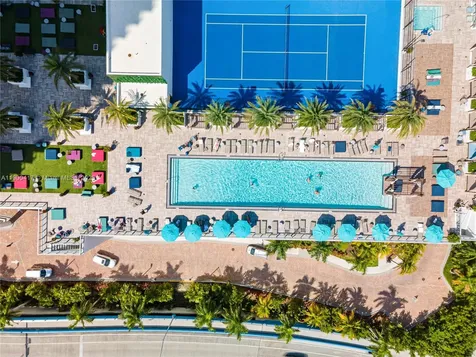 4010 S Ocean Drive Hollywood FL 33019