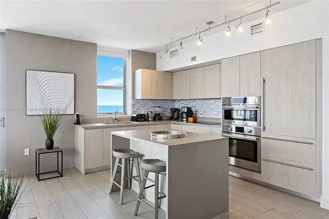 4010 S Ocean Drive Hollywood FL 33019