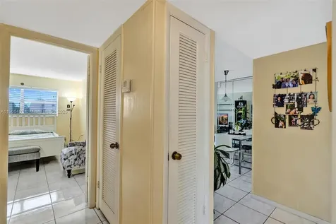 2791 N Pine Island Road Sunrise FL 33322
