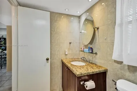 2791 N Pine Island Road Sunrise FL 33322