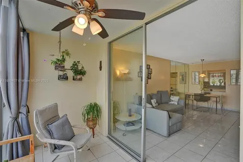 2791 N Pine Island Road Sunrise FL 33322