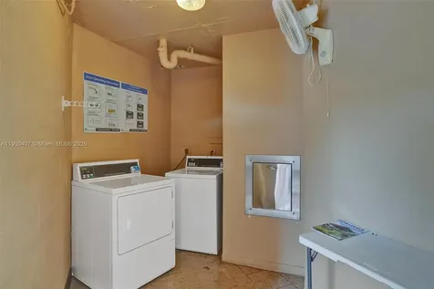 2791 N Pine Island Road Sunrise FL 33322