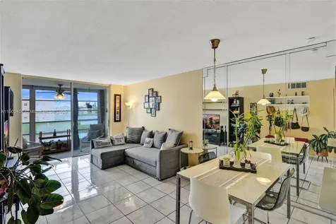 2791 N Pine Island Road Sunrise FL 33322