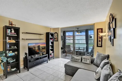 2791 N Pine Island Road Sunrise FL 33322
