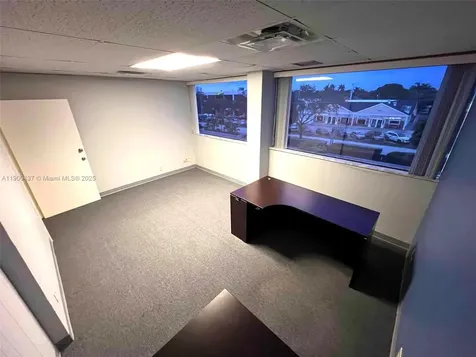 2727 E Oakland Park Boulevard Fort Lauderdale FL 33306