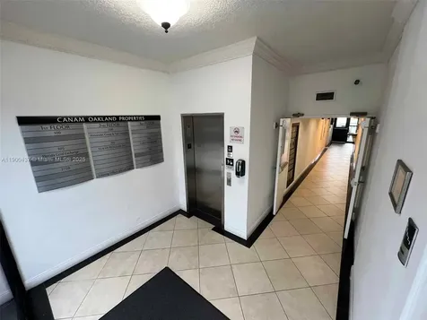 2727 E Oakland Park Boulevard Fort Lauderdale FL 33306