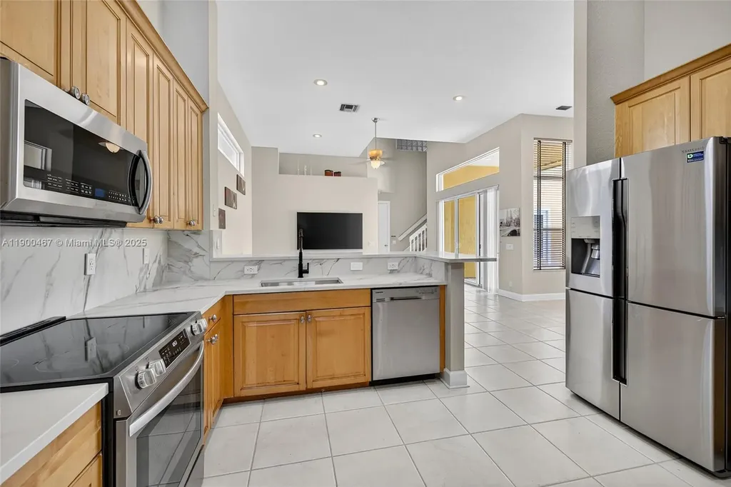 346 NW 118th Avenue Coral Springs FL 33071