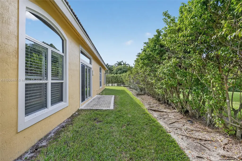 346 NW 118th Avenue Coral Springs FL 33071