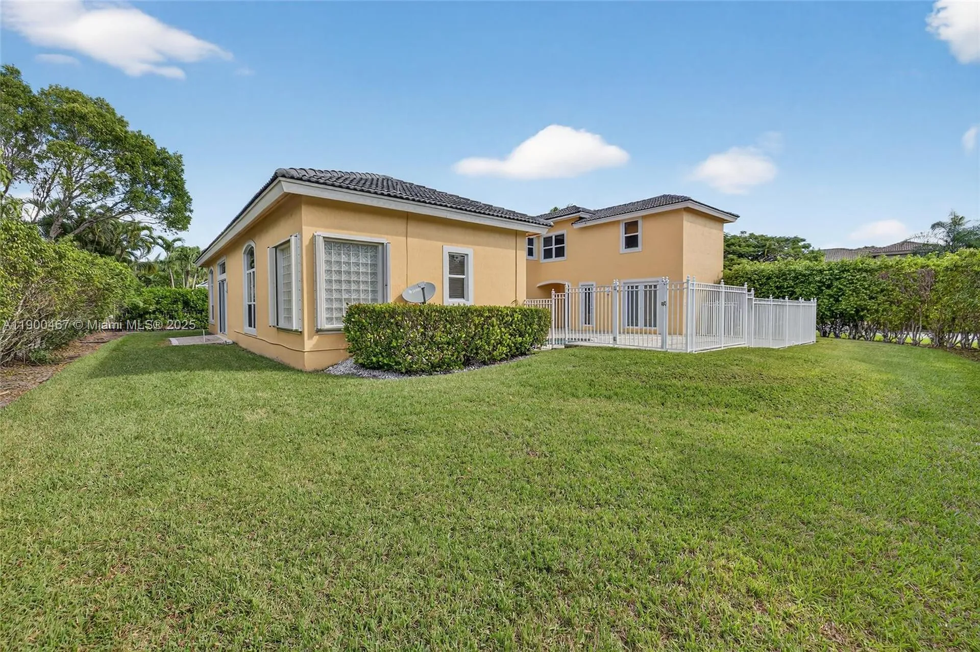 346 NW 118th Avenue Coral Springs FL 33071
