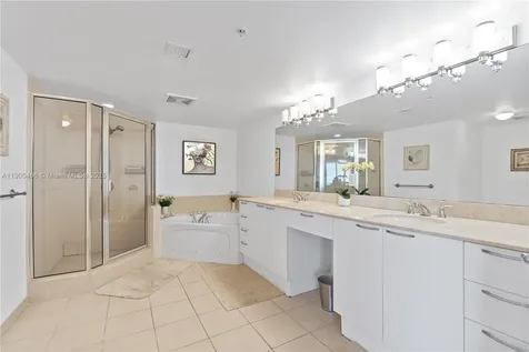 16699 Collins Avenue Sunny Isles Beach FL 33160