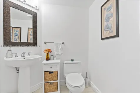 16699 Collins Avenue Sunny Isles Beach FL 33160