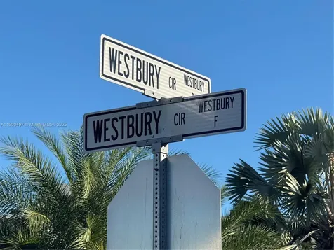 1011 Westbury F Deerfield Beach FL 33442