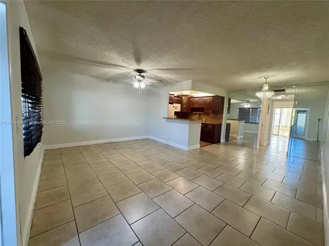 1011 Westbury F Deerfield Beach FL 33442