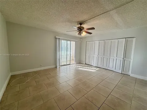 1011 Westbury F Deerfield Beach FL 33442