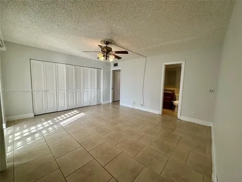 1011 Westbury F Deerfield Beach FL 33442