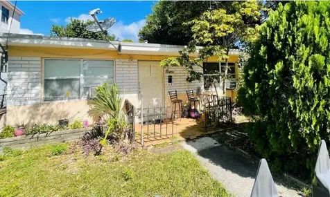 241 NW 32nd Street Miami FL 33127