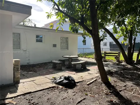 241 NW 32nd Street Miami FL 33127