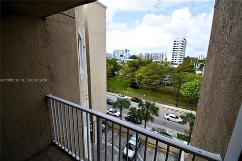 102 SW 6th Avenue Miami FL 33130