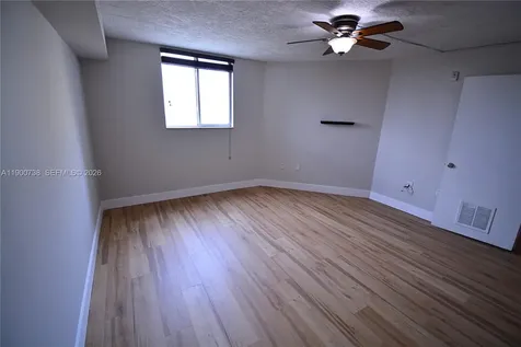 102 SW 6th Avenue Miami FL 33130