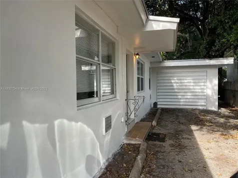 241 NW 32nd Street Miami FL 33127