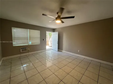 241 NW 32nd Street Miami FL 33127
