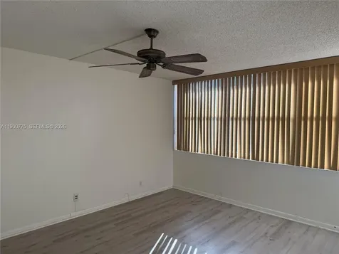 16570 NE 26th Avenue North Miami Beach FL 33160