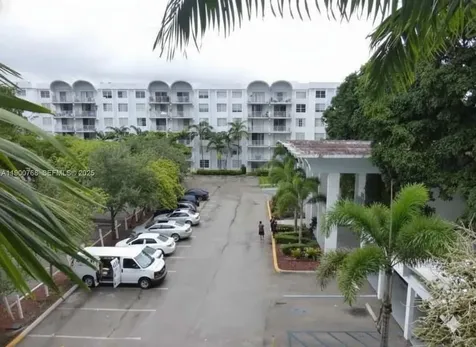 494 NW 165th Street Road Miami FL 33169