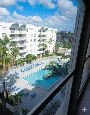 494 NW 165th Street Road Miami FL 33169