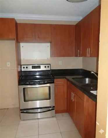 494 NW 165th Street Road Miami FL 33169