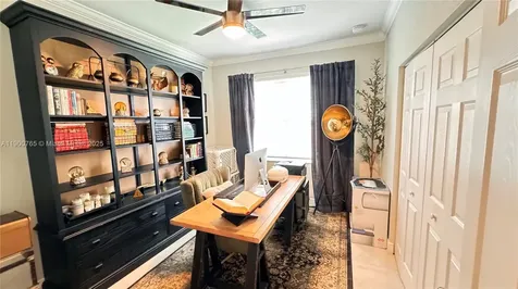 280 NE 35th Street Oakland Park FL 33334