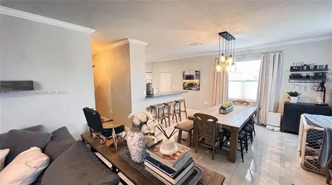 280 NE 35th Street Oakland Park FL 33334