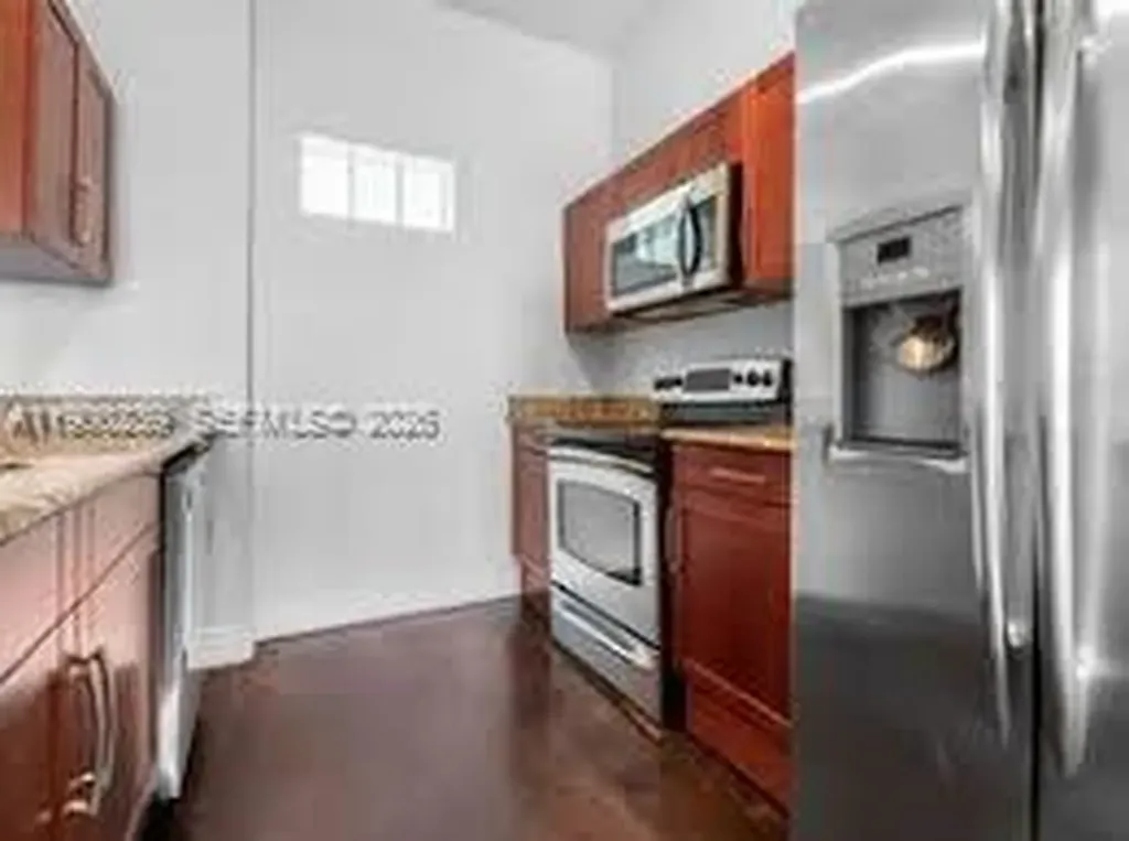 7275 SW 90th Way Miami FL 33156
