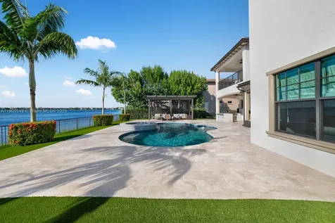 8445 E Watercrest Circle E Parkland FL 33076
