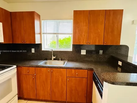 1261 SE 31st Court Homestead FL 33035
