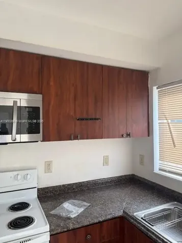 8430 NW 2 Miami FL 33150