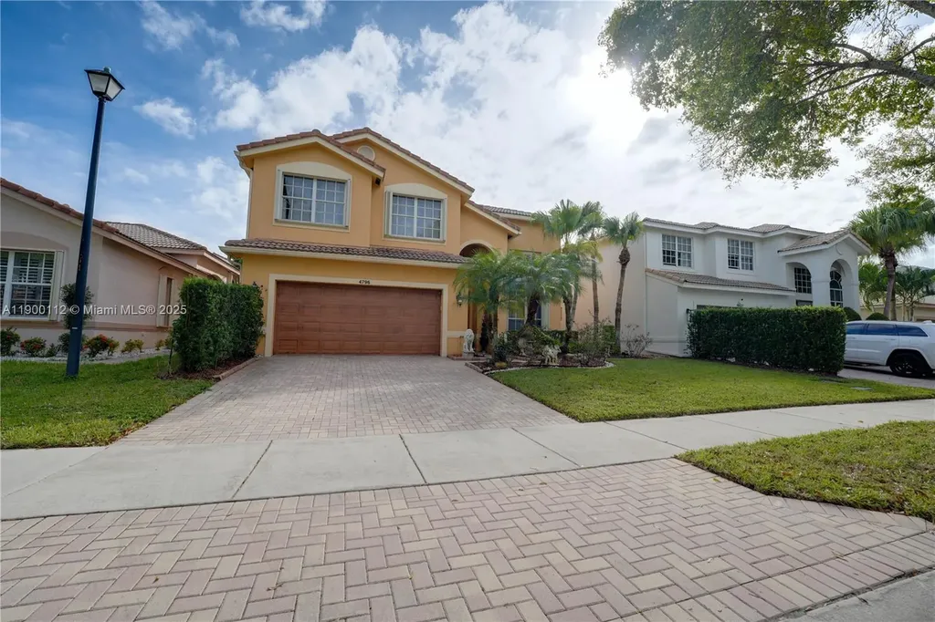 4796 Modern Drive Delray Beach FL 33445