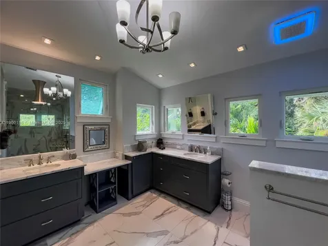 545 SW Indianola Street Stuart FL 34994