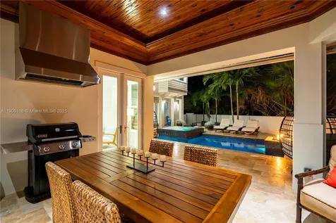 545 SW Indianola Street Stuart FL 34994