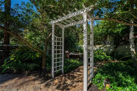 545 SW Indianola Street Stuart FL 34994